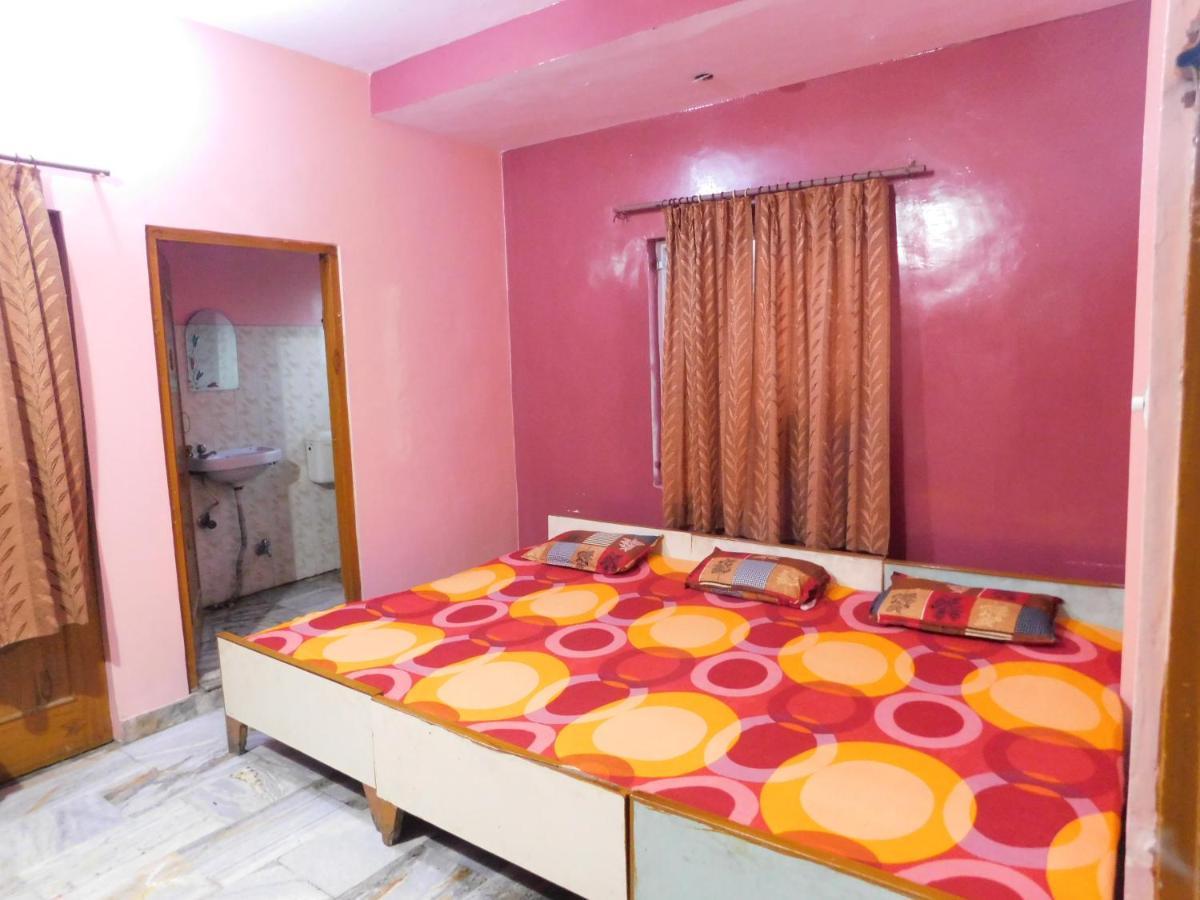 Hotel Om Palace - Couple Friendly & Local Id Accepted Divisione di Divisione di Jaipur Esterno foto