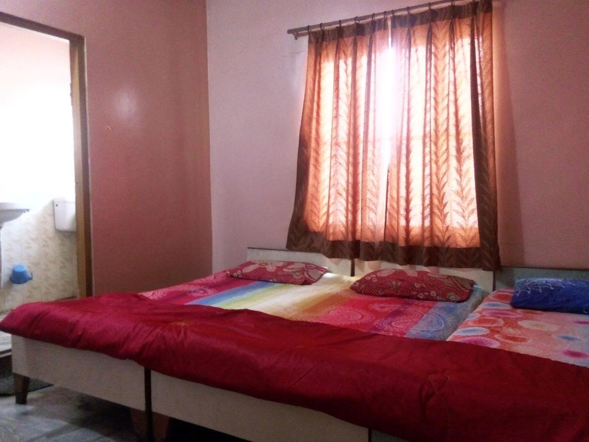 Hotel Om Palace - Couple Friendly & Local Id Accepted Divisione di Divisione di Jaipur Esterno foto